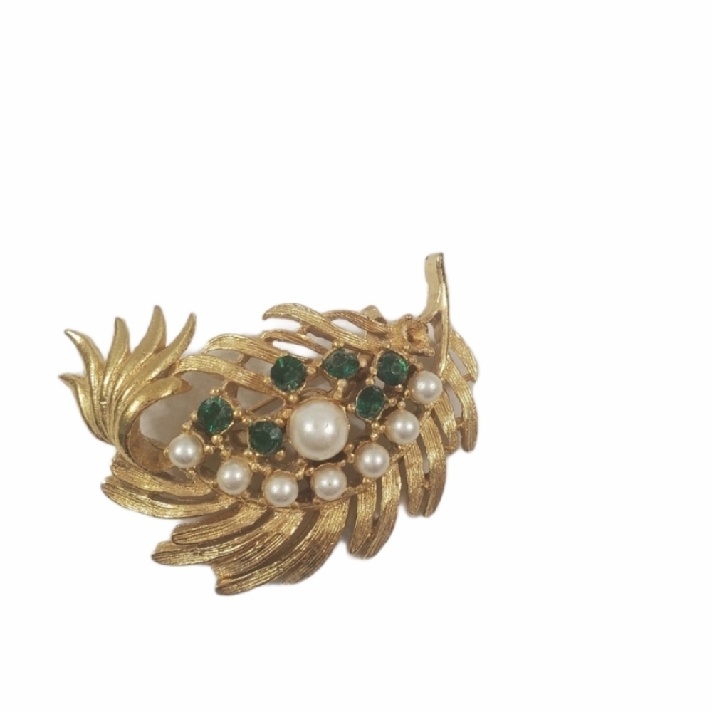 Vintage 1950s Gerry's Brooch Emerald and‎ Pearl